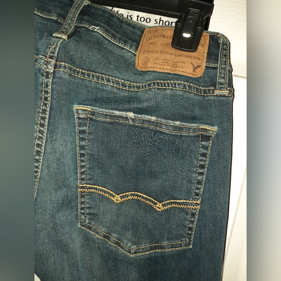 American Eagle Men's slim straight jeans,  28 x 30, extreme flex - Picture 4 of 6